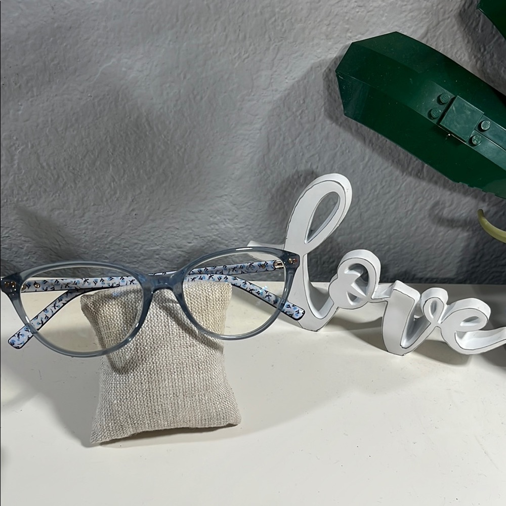 Stylish Blue and White Kate Spade ♠️ Eyeglasses